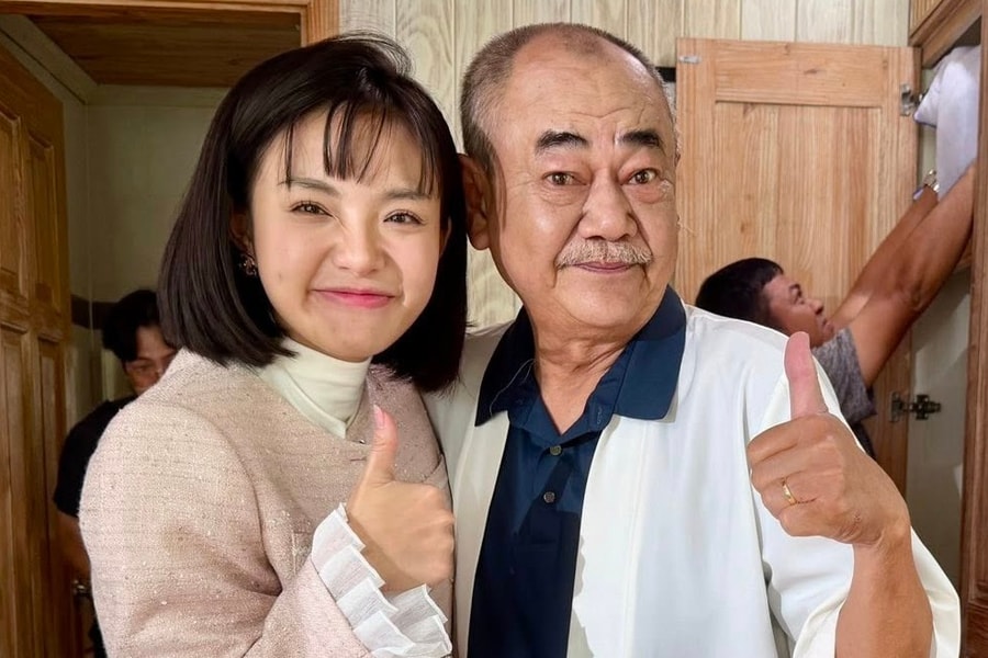 NSND Việt Anh hội ngộ diễn viên 'Gia đình phép thuật'