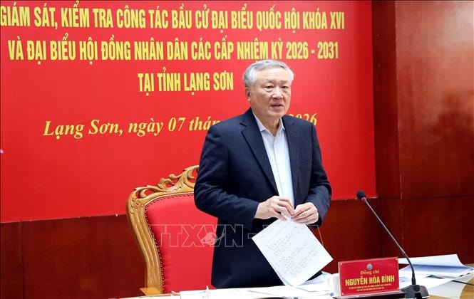 Phó Thủ tướng Thường trực Nguyễn Hòa Bình giám sát, kiểm tra công tác bầu cử tại Lạng Sơn