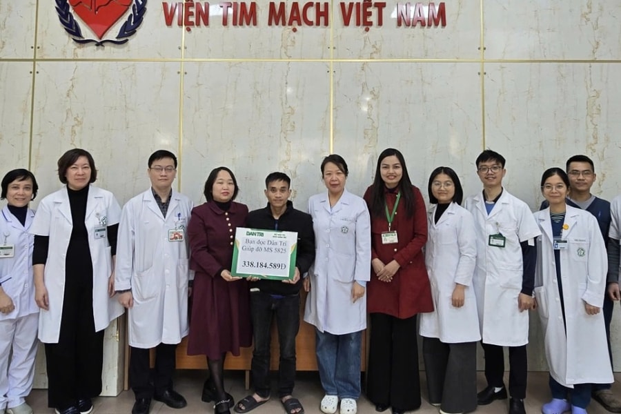 Khẩn cấp trao hơn 338 triệu đồng tiếp sức người mẹ trẻ chờ mổ tim