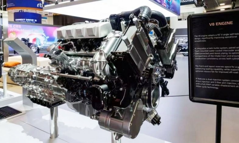 Hãng Trung Quốc khoe động cơ xăng V8 ở triển lãm công nghệ