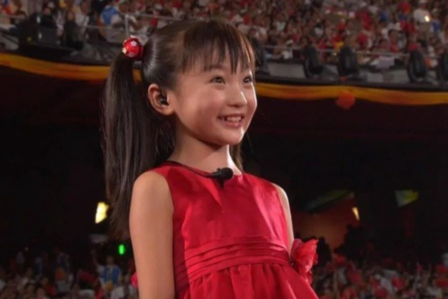 Sao nhí nhận chỉ trích vì vụ hát nhép chấn động tại Olympic Bắc Kinh giờ ra sao?