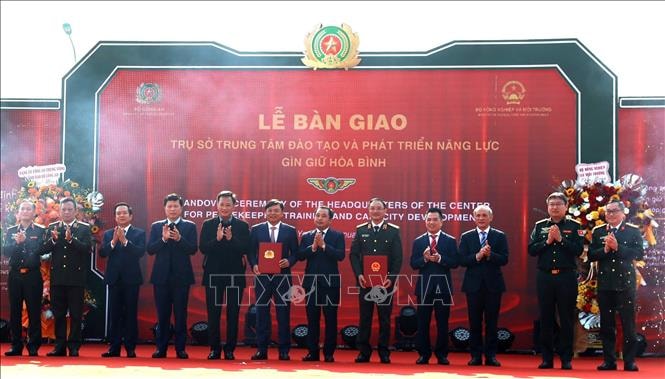 Bộ Công an tiếp nhận trụ sở Trung tâm Đào tạo và Phát triển năng lực gìn giữ hòa bình