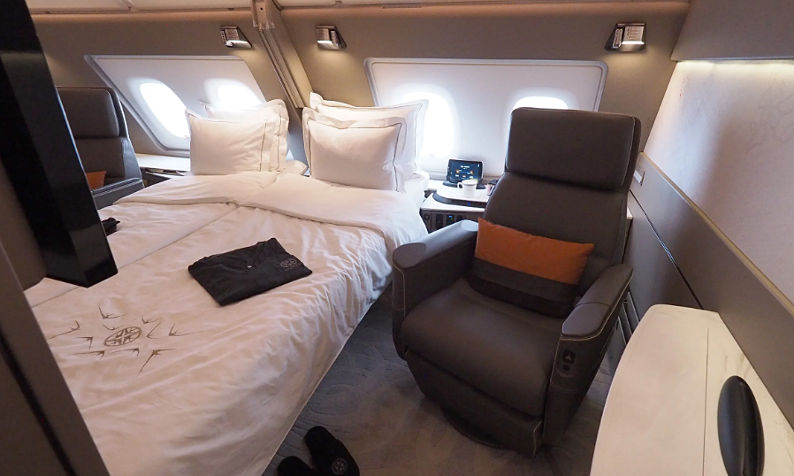 Khoang hạng nhất máy bay lột xác sau 80 năm