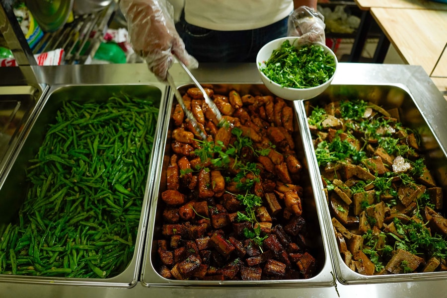 Bán hàng ăn uống nên mở hộ kinh doanh hay lập doanh nghiệp?