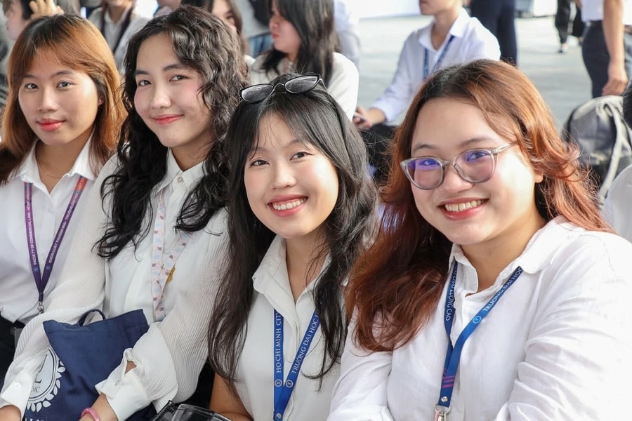 Đại học Luật TP HCM cho sinh viên ở nhà đón Tết gần 2 tháng