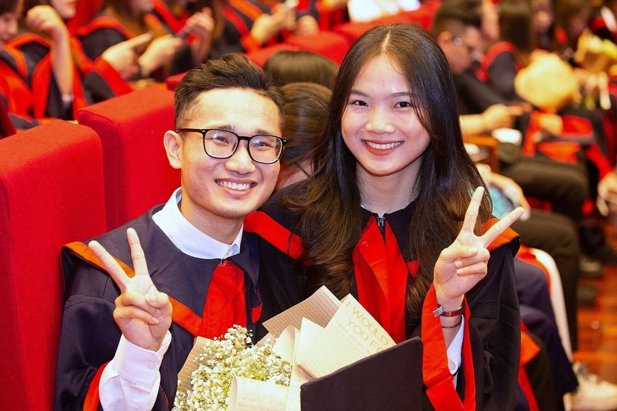 Lương khởi điểm của sinh viên ĐH Công nghiệp Hà Nội khoảng 10,8 triệu đồng