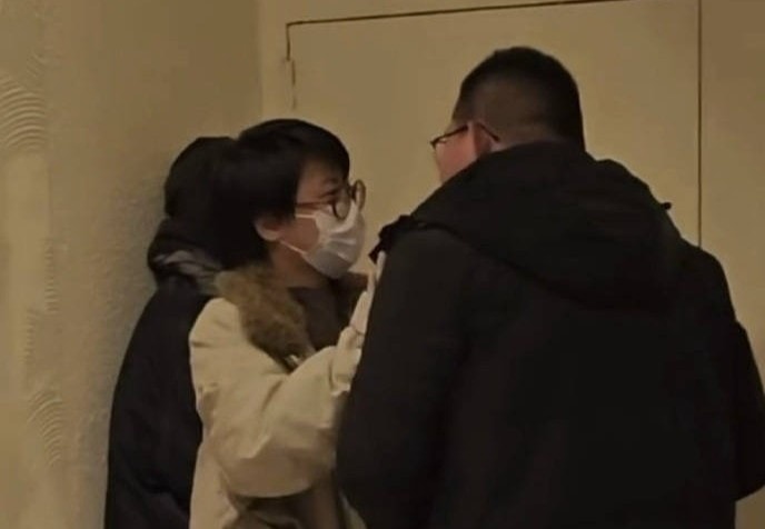 Nữ diễn viên Văn Kỳ bị quấy rối, lăng mạ