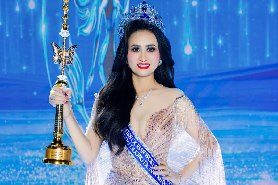 Tiến sĩ đăng quang Hoa hậu Đại dương Doanh nhân Thế giới là ai?