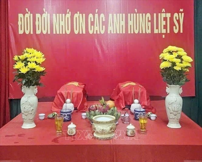Phát hiện 2 hài cốt liệt sĩ cùng nhiều di vật trong rừng tràm