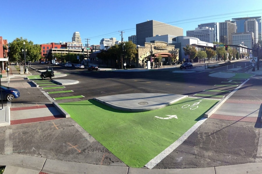 Cách thế giới thiết kế an toàn làn xe đạp