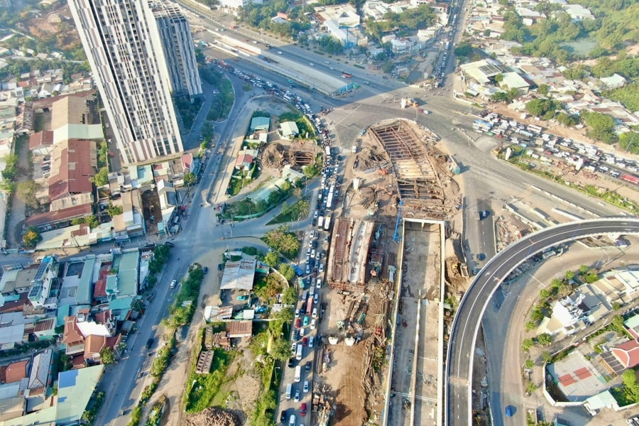 Hầm chui cửa ngõ phía đông TP HCM thông xe cuối tháng 1