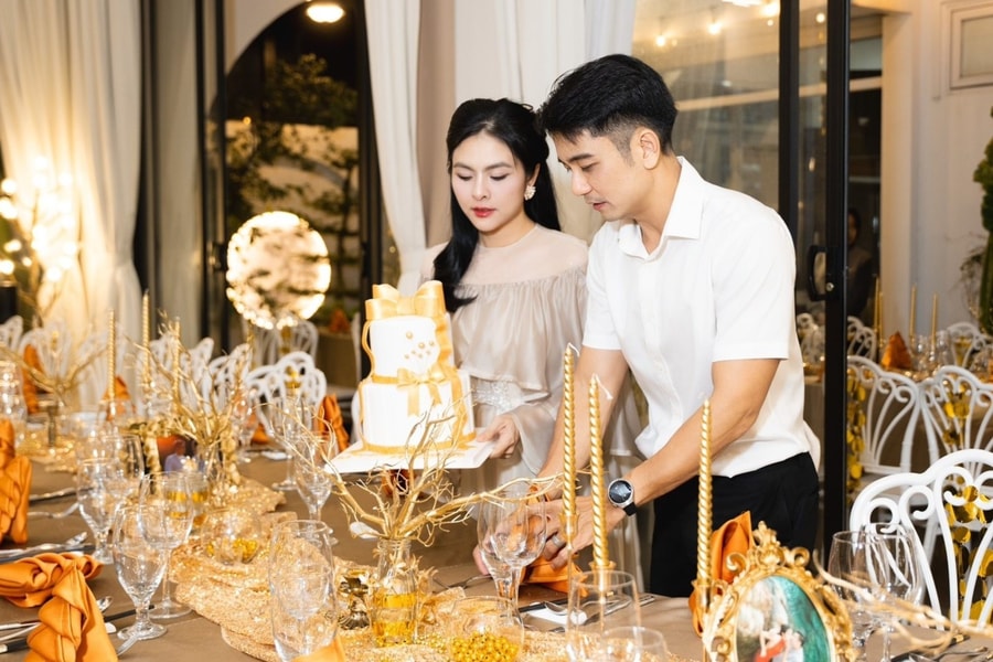 Vân Trang tổ chức tiệc ở biệt thự rộng 1.000 m2