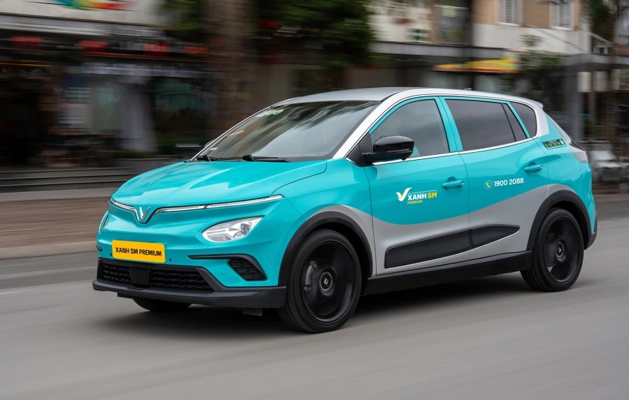 Hãng taxi của ông Phạm Nhật Vượng thành doanh nghiệp tỷ USD