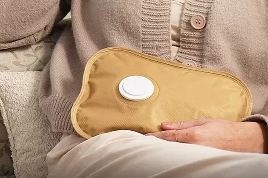 Ôm túi sưởi đi ngủ có nguy hiểm?