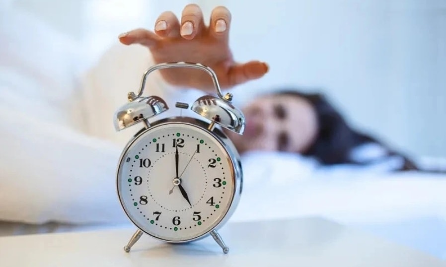 Cái giá phải trả khi ép cơ thể dậy lúc 5h