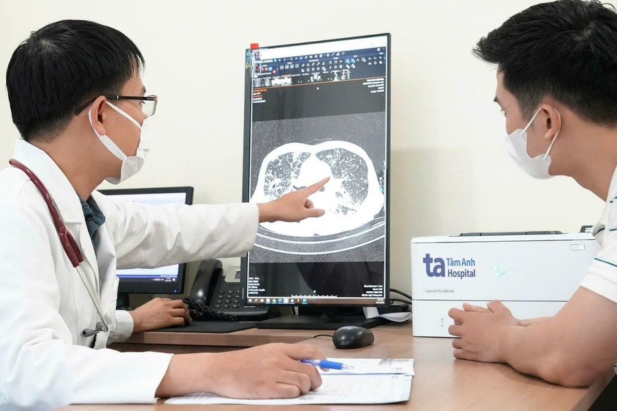 Viêm phổi tăng cảm là gì?