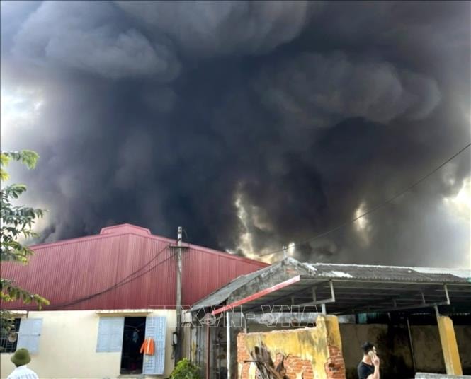 Kịp thời dập tắt đám cháy tại Trại giam Quảng Ninh