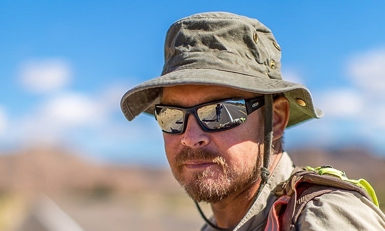 27 năm đi bộ vòng quanh thế giới