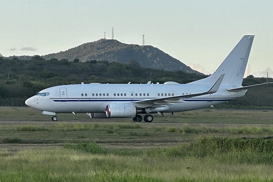 Chiến đấu cơ Mỹ 'giả dạng máy bay dân sự' tập kích xuồng ma túy