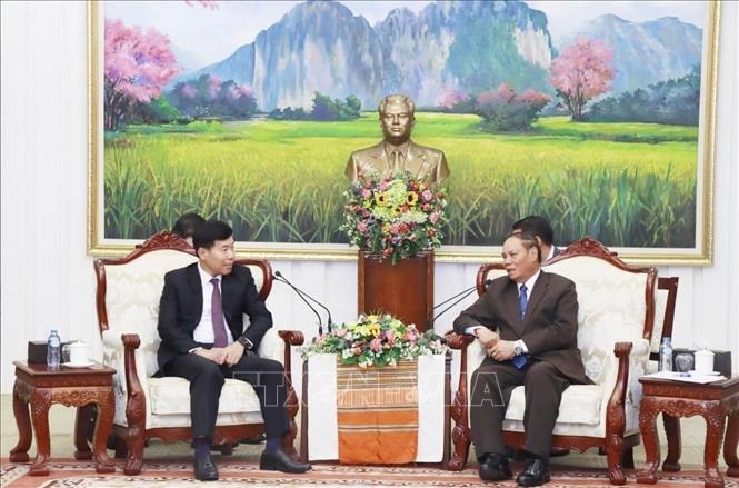 Việt Nam và Lào tiếp tục củng cố gắn kết chiến lược trong bối cảnh mới