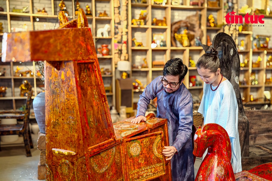 Xuân về Đường Lâm, ngựa sơn mài thức dậy hồn làng cổ