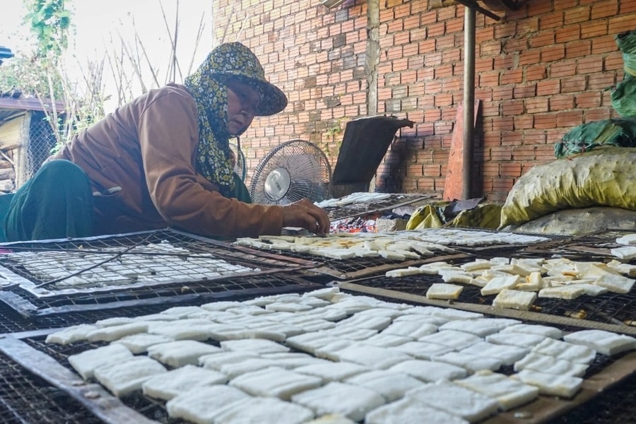 Chủ, thợ ngày đêm hơ lửa, đếm ngược số ngày chạy mùa bánh Tết