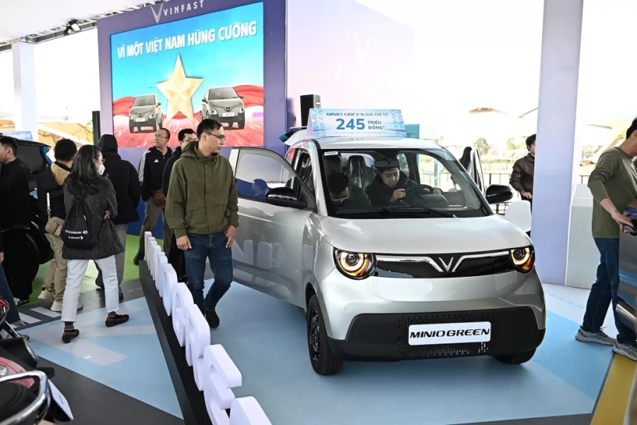 Thị trường ôtô Việt Nam lập kỷ lục doanh số