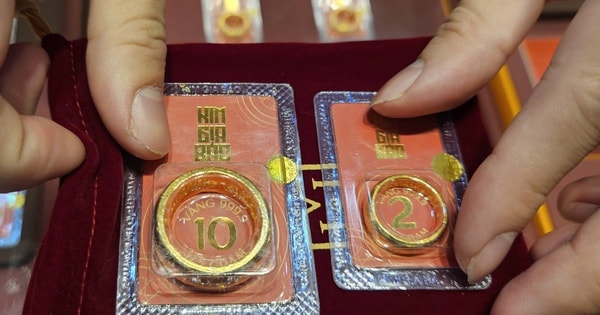 Tối 14-1, giá vàng miếng SJC lần đầu chạm mốc 163,5 triệu đồng/lượng