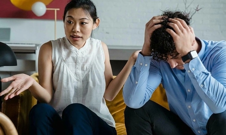 Vì sao đàn ông thường im lặng khi vợ nổi cáu?