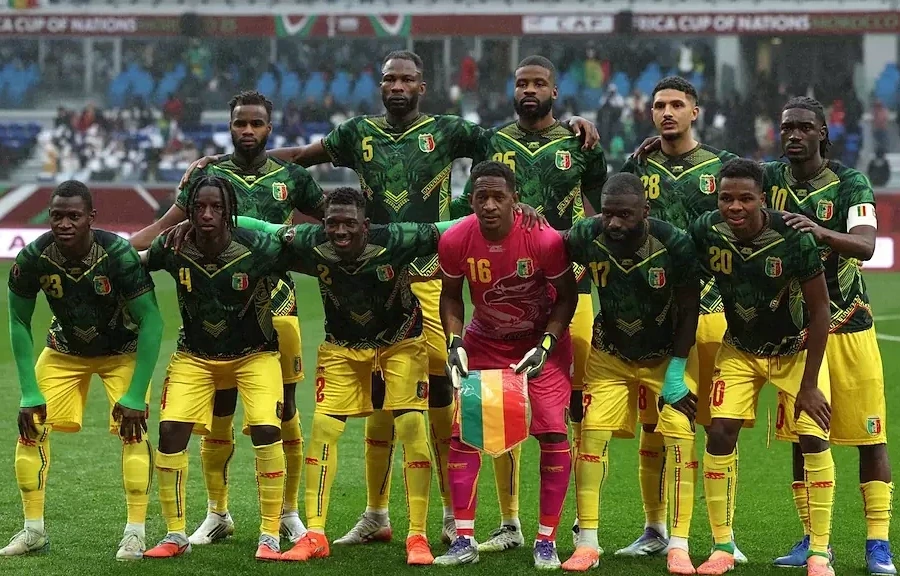 Thầy bói bị bắt vì hứa giúp đội bóng quốc gia vô địch châu lục