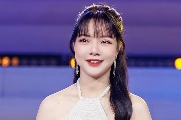 MC VTV 'đau đớn, bị mờ hoàn toàn mắt phải'