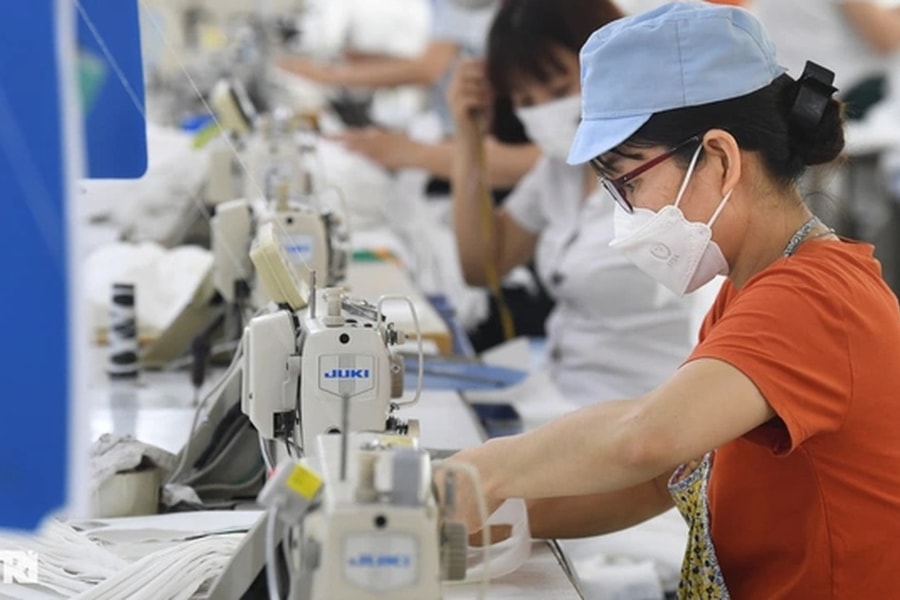 Giờ làm việc được đề xuất giảm theo lộ trình từ 48 xuống 44 giờ/tuần