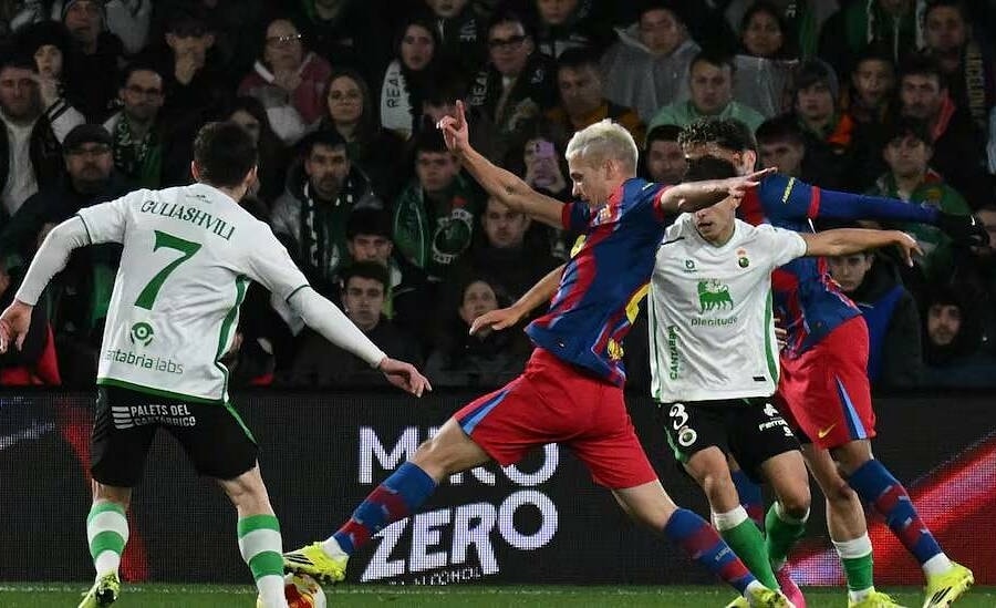 Barca tránh được vết xe đổ của Real trước đội hạng Nhì