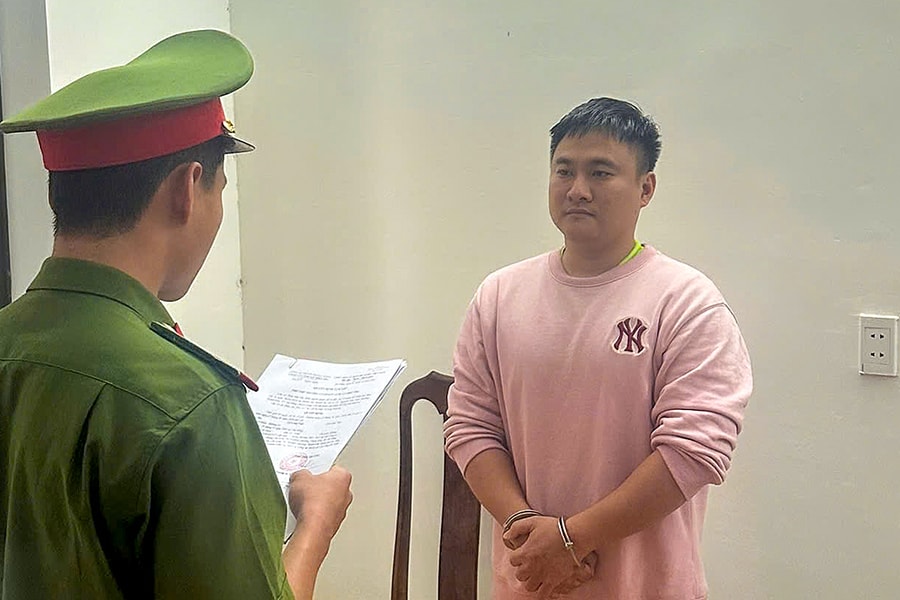 Quản lý điểm 'massage mại dâm' ở khách sạn Samdi ra đầu thú