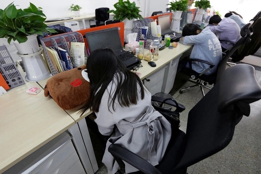 'Làm việc 40 giờ một tuần để người Việt bắt kịp thế giới'