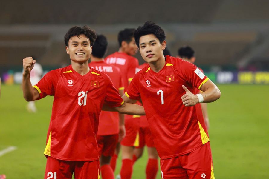 Các ‘Chiến binh Sao Vàng’ viết tiếp câu chuyện lịch sử cho bóng đá Việt Nam