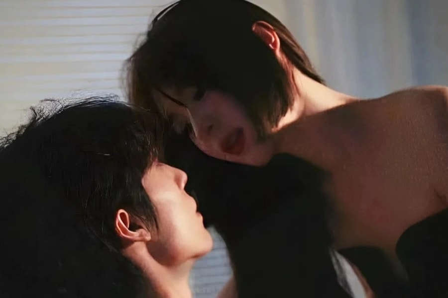 Muốn "đổi gió" chuyện chăn gối, tôi lại khiến chồng sợ hãi