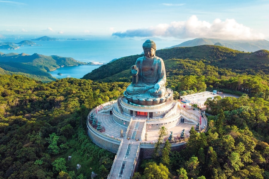 Thăm thiền viện trăm tuổi, tượng Phật 34 m ở Hong Kong
