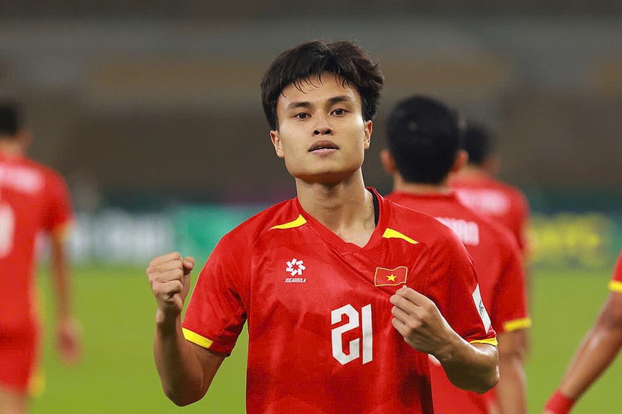 Hậu vệ Việt Nam phá dớp 'áo số 21' ở U23 châu Á