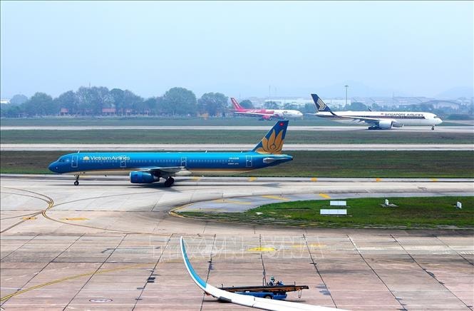 Điều chỉnh thời gian khai thác bay đêm tại 6 cảng hàng không từ ngày 1/2