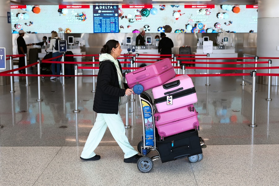 Hệ lụy từ việc Mỹ dừng xử lý visa định cư cho công dân 75 nước