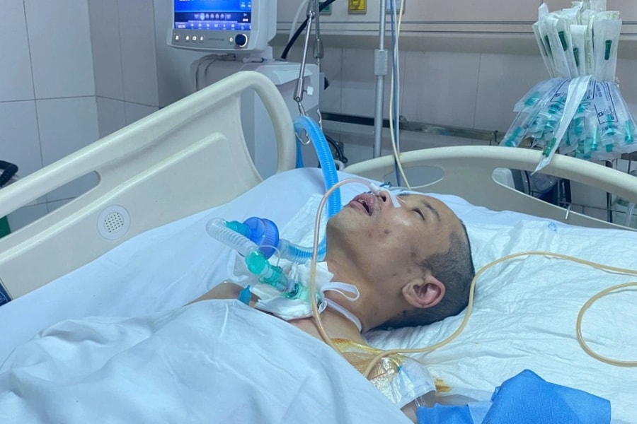 Con trai “thập tử nhất sinh”, cha nghèo mắc bệnh tim khẩn cầu sự giúp đỡ
