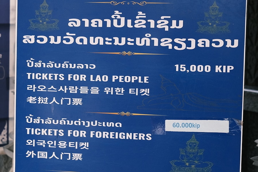 Vì sao nhiều điểm du lịch 'hét giá' với khách ngoại?