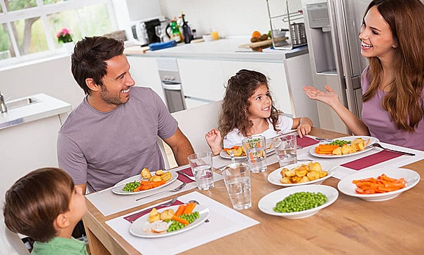 Cái kết bất ngờ sau lần chồng cũ mời ở lại ăn tối