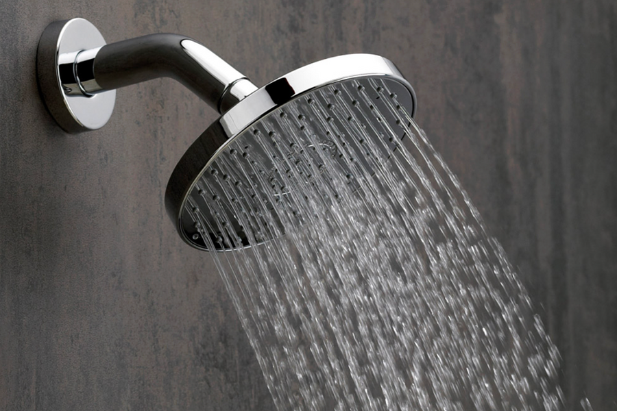 Tắm nước nóng giúp đào thải cồn?