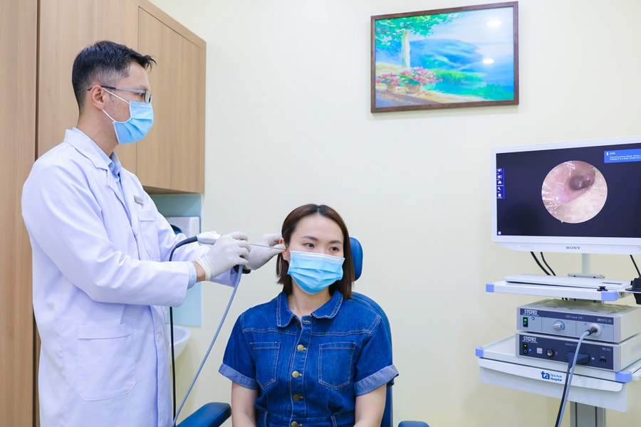 Vì sao càng ngoáy tai càng ngứa?