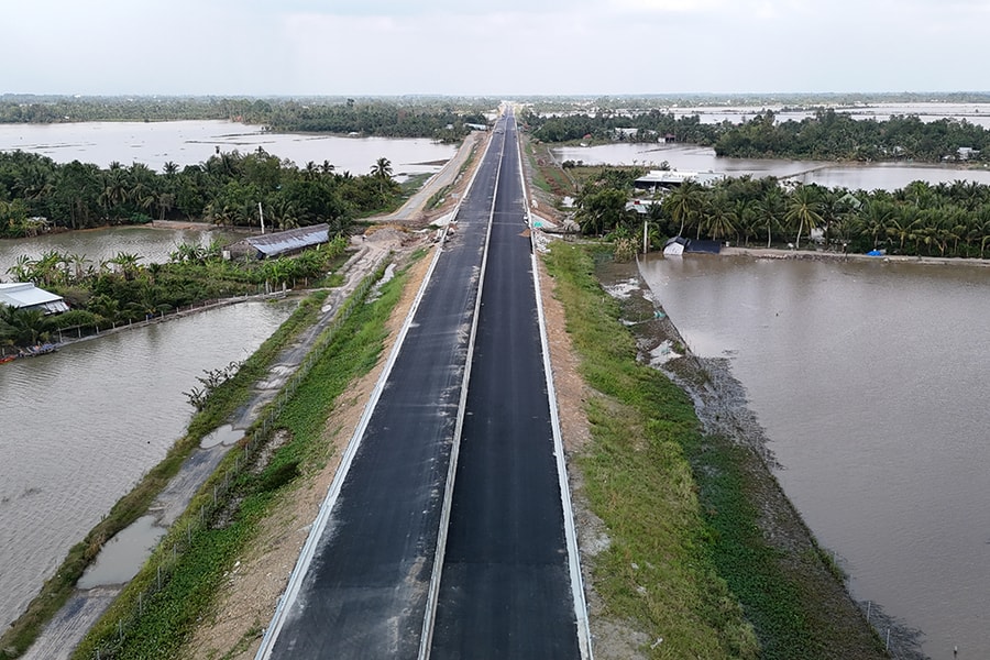 Cao tốc Hậu Giang - Cà Mau thông xe