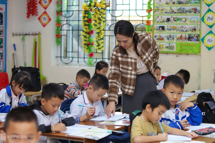 Bộ Tài chính: Hai nhóm giáo viên hợp đồng được thưởng Tết