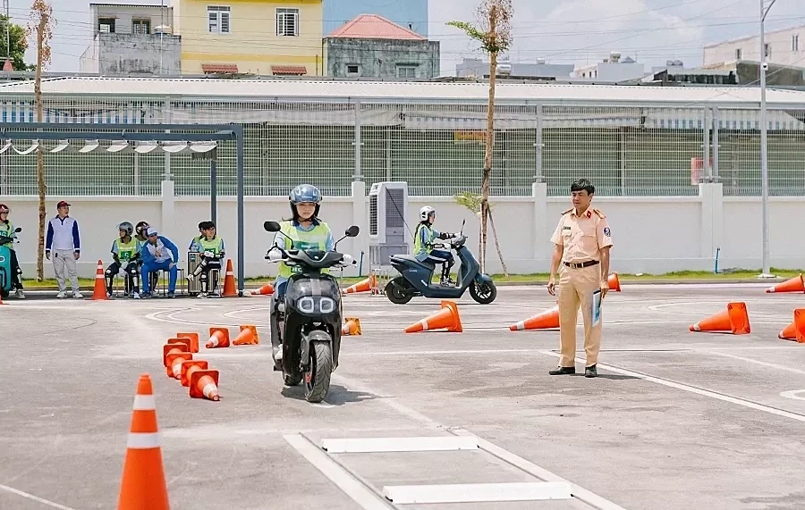 Đề xuất thêm bài thi xử lý tình huống giả định khi sát hạch bằng lái xe máy