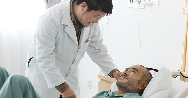 Đại phẫu trong đêm cứu sống du khách nước ngoài bị chấn thương sọ não nặng tại Phú Quốc